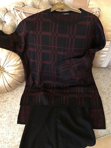 Ghisa etekli triko takım - Görsel 2