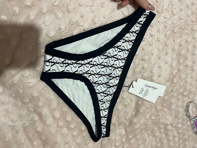 s Beden Calvin Klein Bikini Altı