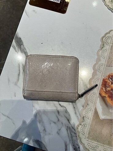 Guess Orijinal GUESS cüzdan faturası mevcut