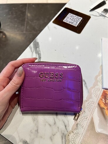 GUESS cüzdan orijinal faturası mevcut