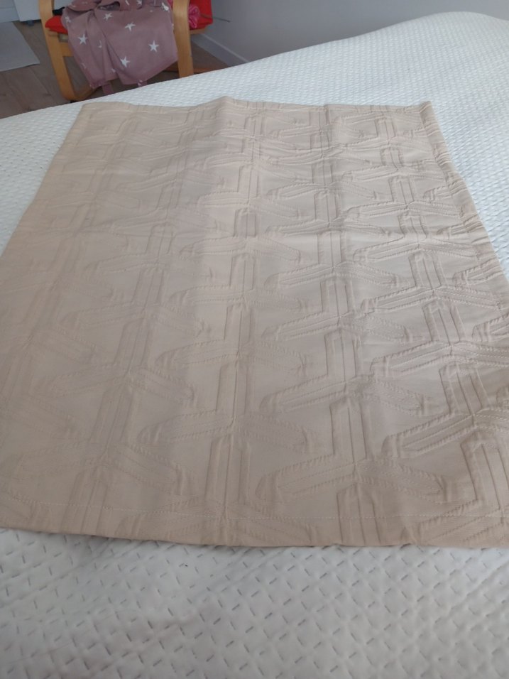 Bej Dokulu yastık kılıfı - Görsel 4