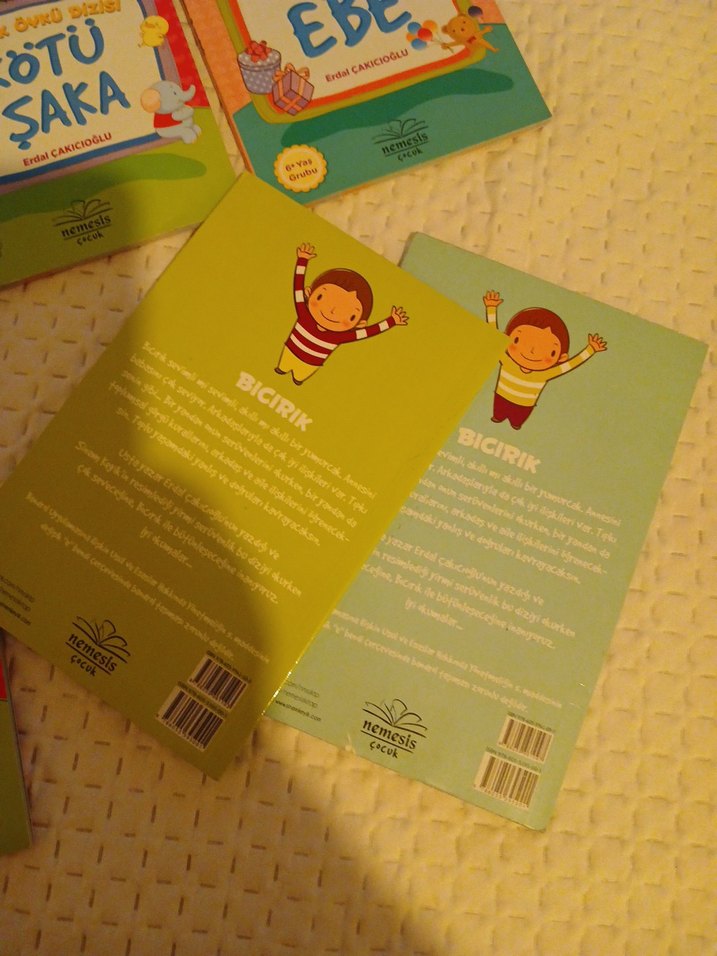 Çocuklar için 10 renkli hikaye kitabı seti - Görsel 3