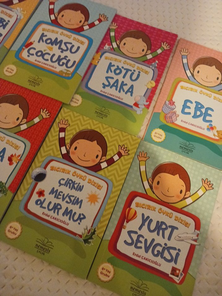 Çocuklar için 10 renkli hikaye kitabı seti - Görsel 2