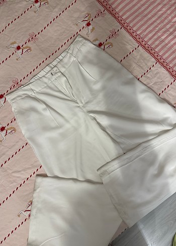 Beyaz pantalon