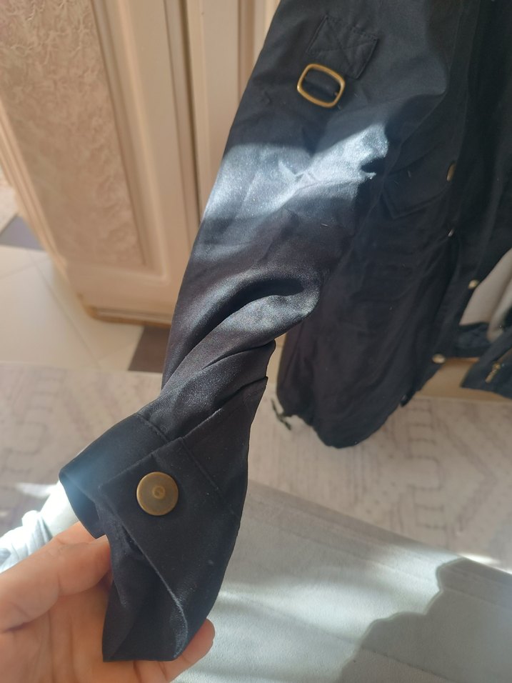 siyah Düğmeli Uzun Kollu Kadın mont - Görsel 2