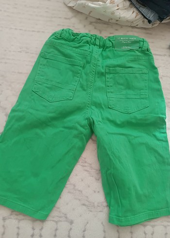 Erkek Çocuk Parlak Yeşil Bol Kesim Şort - Görsel 3