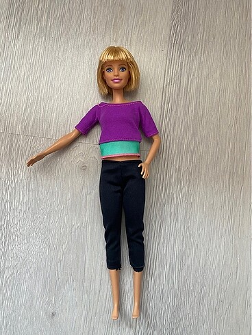 Barbie bebek