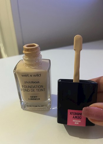 Wet n Wild Photofocus Nemlendirici Fondöten - Görsel 5