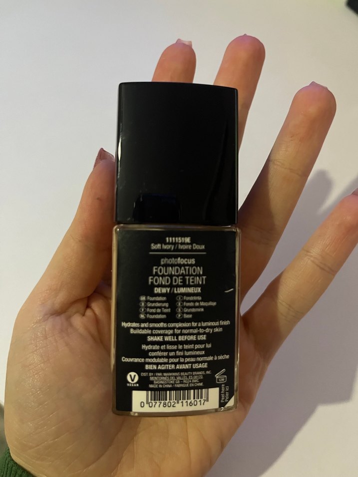 Wet n Wild Photofocus Nemlendirici Fondöten - Görsel 2