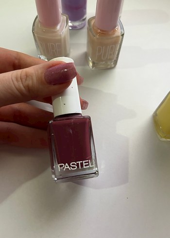 Beyaz ve açık renk oje seti - Görsel 5