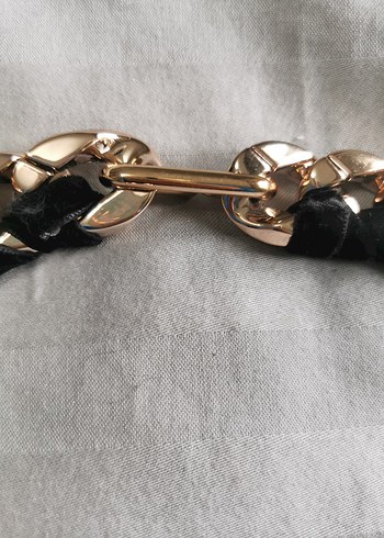 Zincir Detaylı Altın Yılan Desenli Midi Kolye - Görsel 2