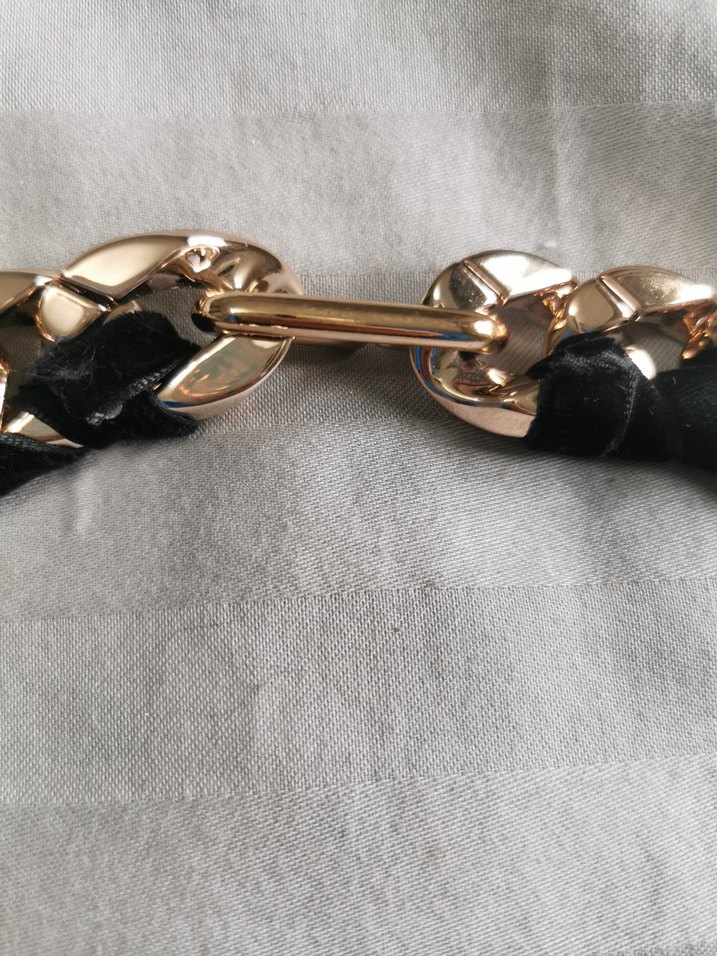 Zincir Detaylı Altın Yılan Desenli Midi Kolye - Görsel 2