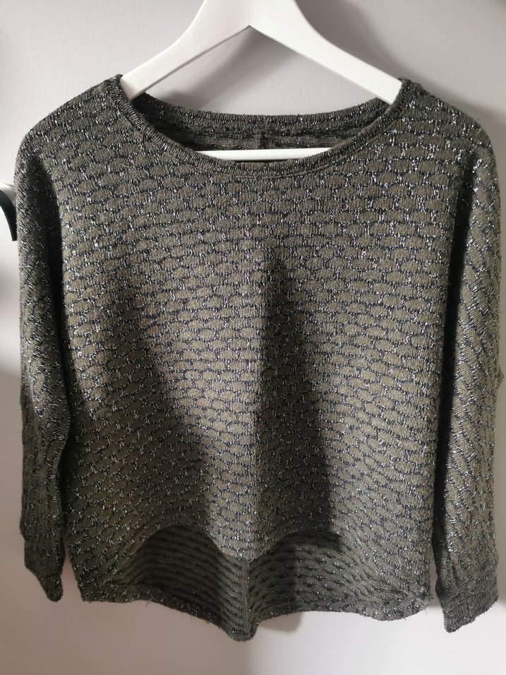 Gri Zincir Detaylı Bohem Kadın Kazak - Görsel 5