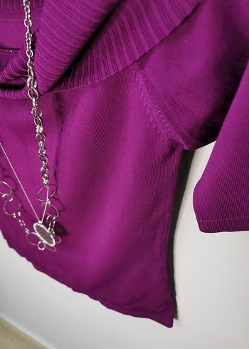 Mor Zincir Detaylı Kayık Yaka Kadın Kazak - Görsel 3