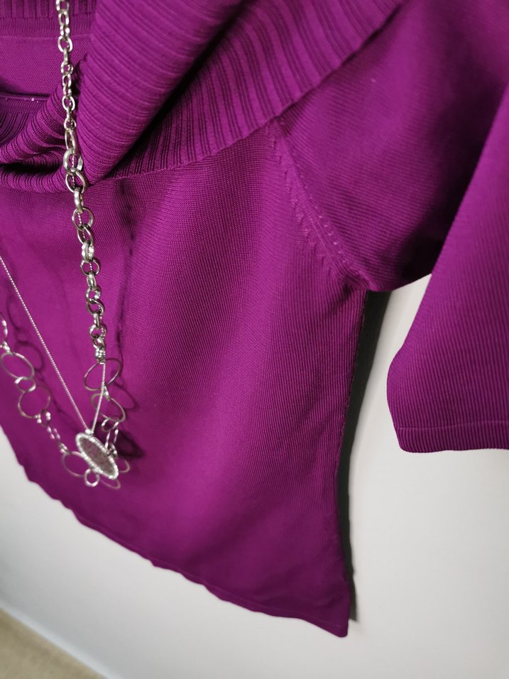 Mor Zincir Detaylı Kayık Yaka Kadın Kazak - Görsel 3