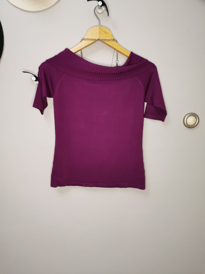 Mor Zincir Detaylı Kayık Yaka Kadın Kazak - Görsel 4