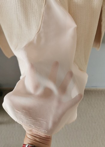 Zincir Detaylı Bej Kadın Triko Kazak - Görsel 8