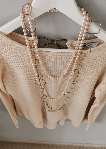 Zincir Detaylı Bej Kadın Triko Kazak - Görsel 5