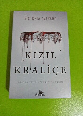 KIZIL KRALIÇE - Victoria Aveyard 