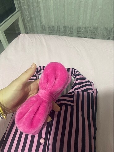 l Beden Pembe çizgili pijama takımı