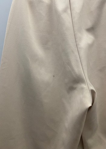 Bej Mini Düğmeli Kadın Takım Elbise - Görsel 4