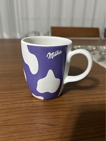Milka saplı kupa