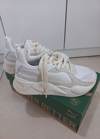 37 Beden beyaz Renk Orjinal puma spor ayakkabi