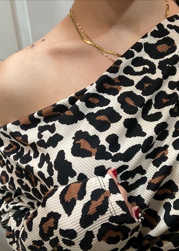 Leopar Desenli Uzun Kollu Bluz - Görsel 3