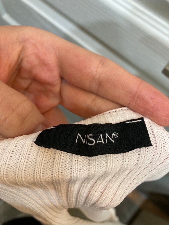 Bej vücuda oturan bluz - Görsel 4