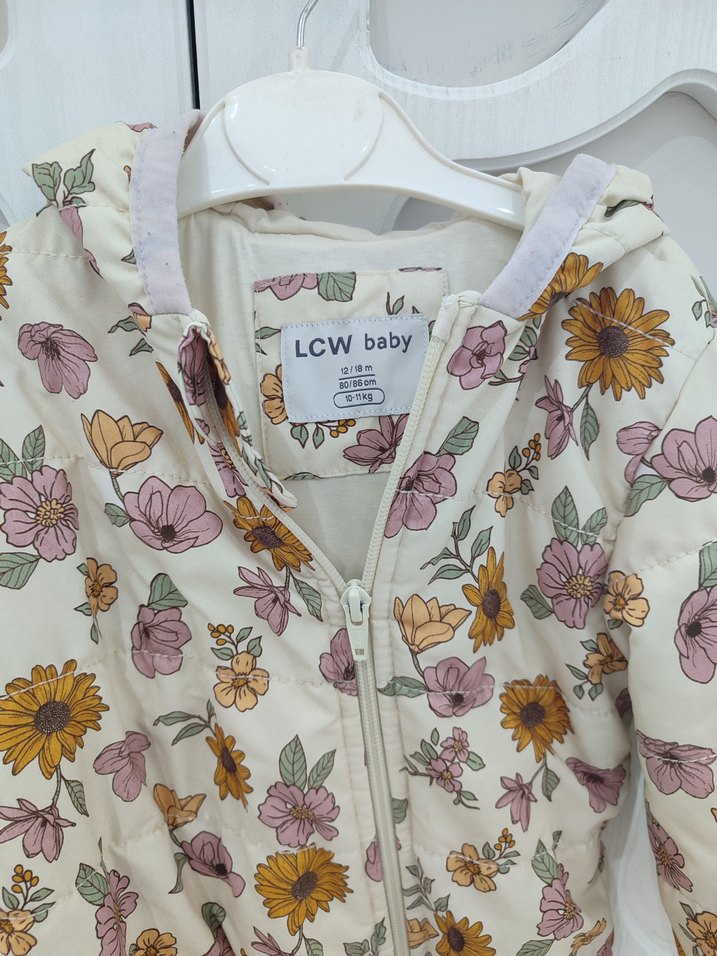 Kapüşonlu Çiçek Desenli Bebek Tulumu - Görsel 2