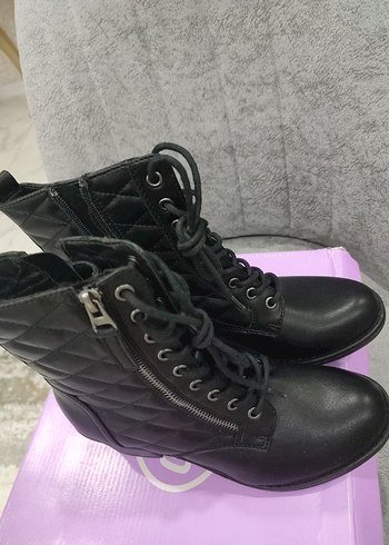 37 Beden Siyah Gotik Kadın Botları Blok Topuklu