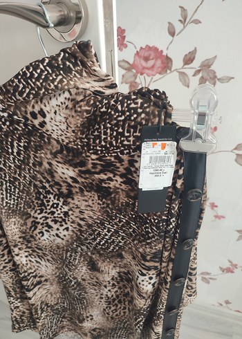 Selen MarkaKahverengi Yılan Desenli Uzun Kollu Bluz - Görsel 2