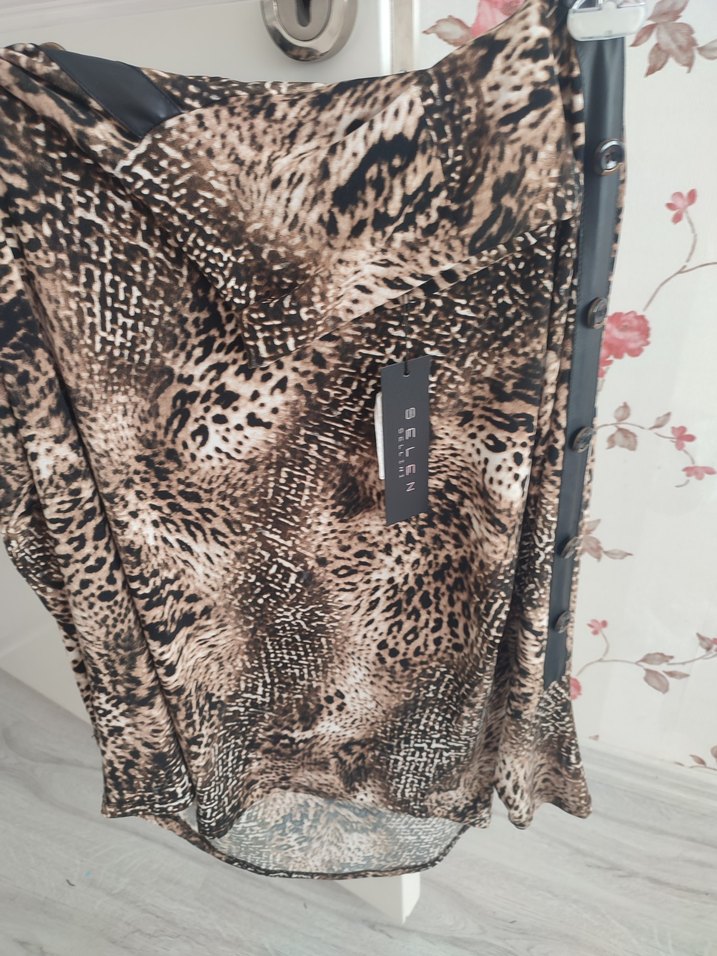 Selen MarkaKahverengi Yılan Desenli Uzun Kollu Bluz - Görsel 3