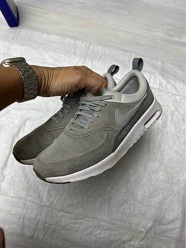 Airmax thea 40,5