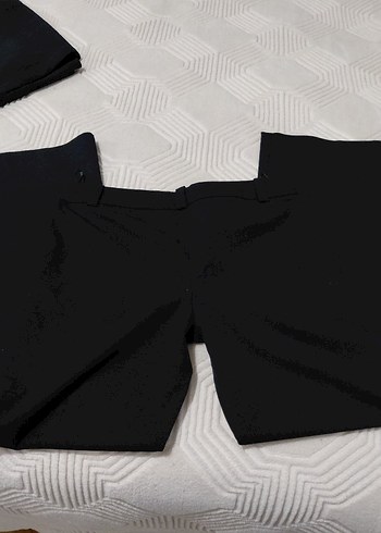 Kemerli Siyah Midi Kumaş Pantolon - Görsel 3