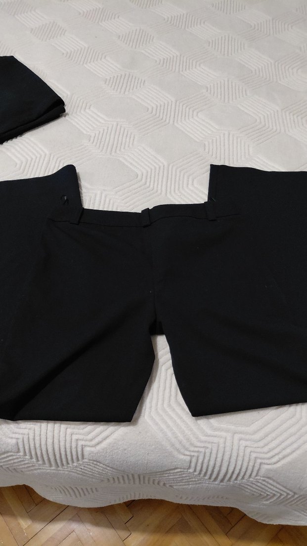 Kemerli Siyah Midi Kumaş Pantolon - Görsel 3