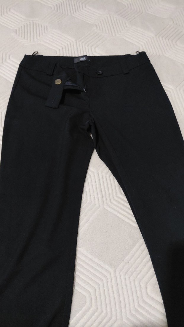 Kemerli Siyah Midi Kumaş Pantolon - Görsel 2