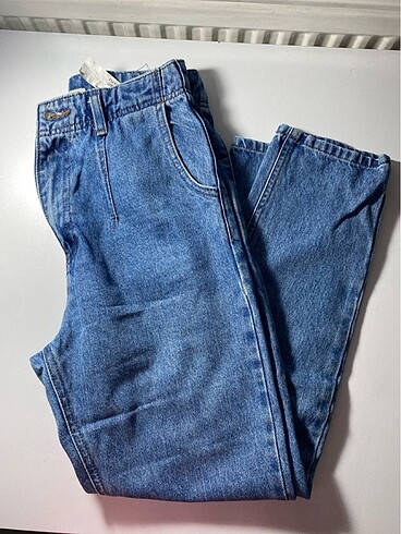 Mom jeans