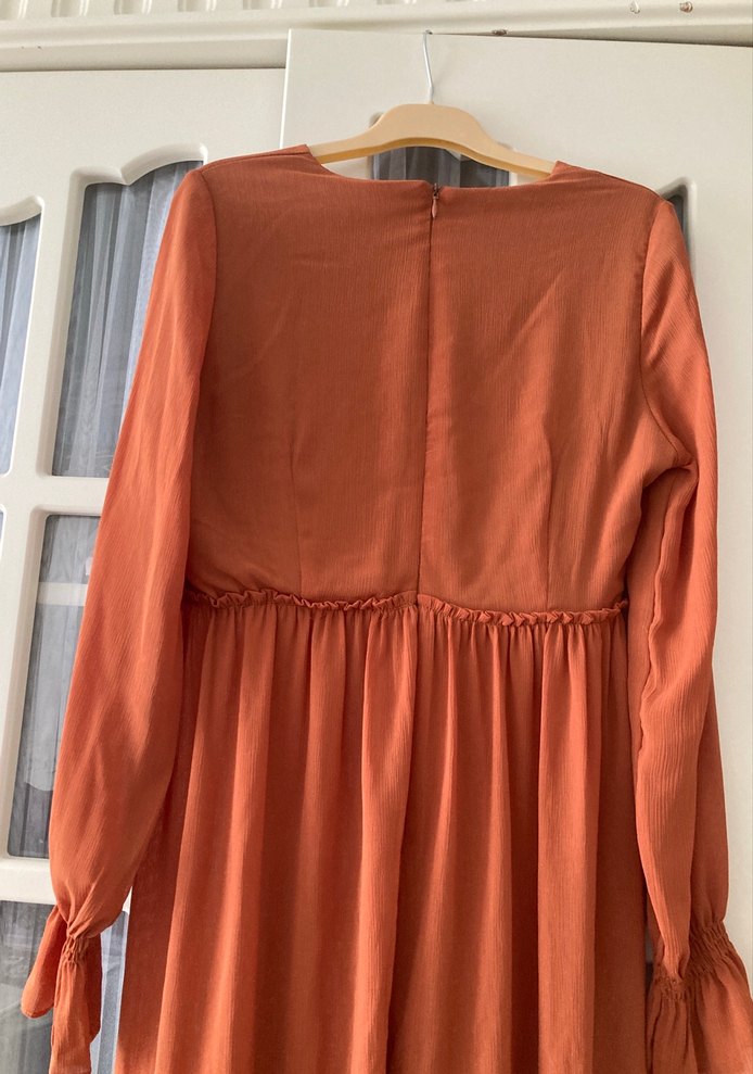 Kahverengi Uzun Keten Elbise - Görsel 4