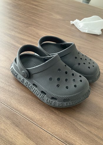 Gri Erkek Çocuk Tokalı Terlik - Görsel 2