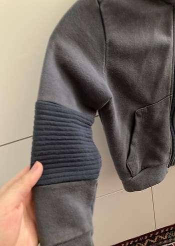 Erkek Çocuk Gri Kapüşonlu Sweatshirt - Görsel 2