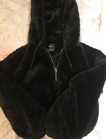 xs Beden bershka peluş ceket