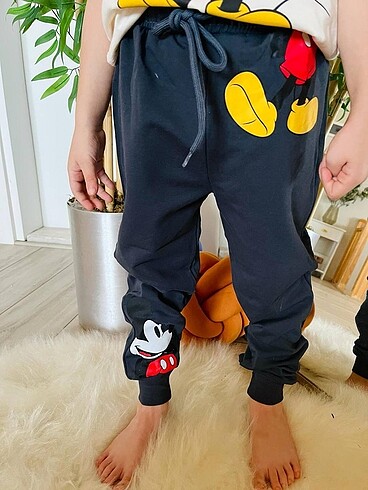 3 Yaş Beden çeşitli Renk Mickey Mouse Eşofman Takımı