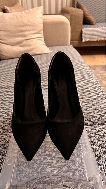 Siyah Süet Stiletto