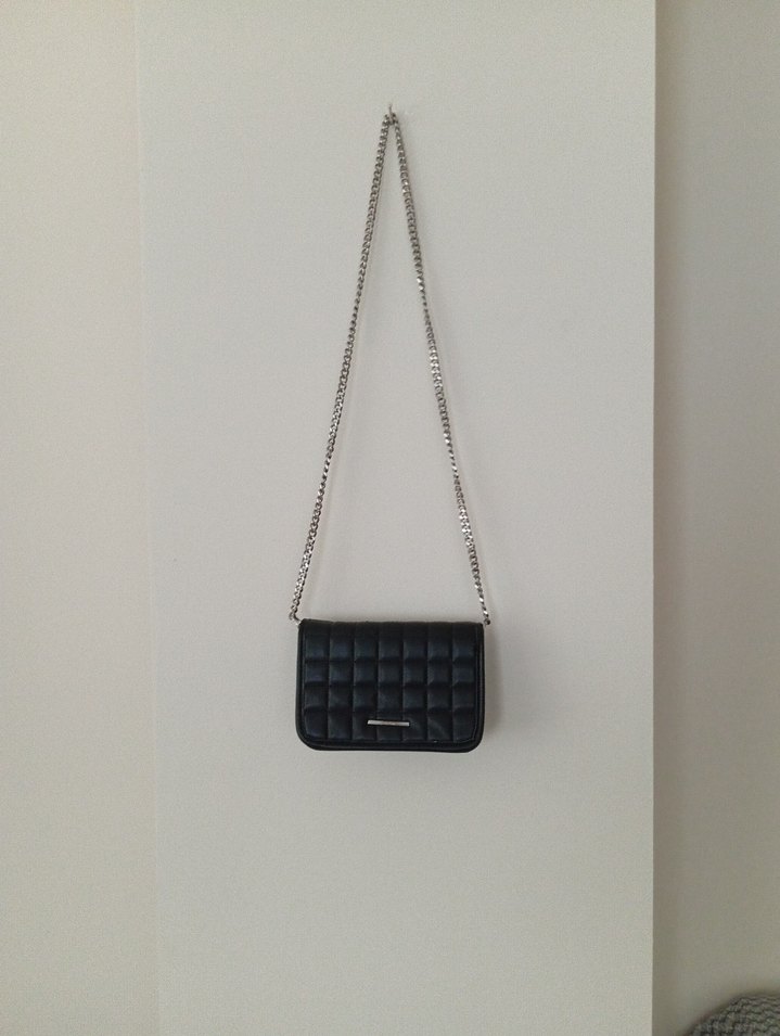 Zincir Detaylı Siyah Deri Kadın Çanta - Görsel 3