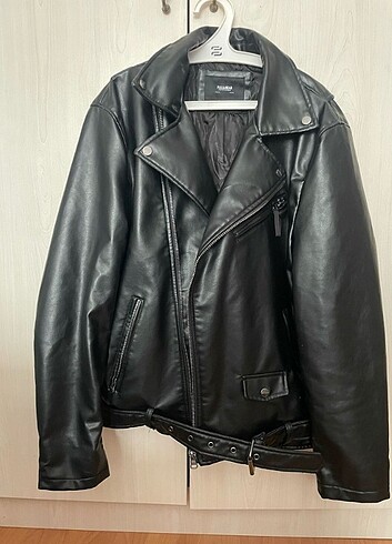 Pull and Bear Temız mont