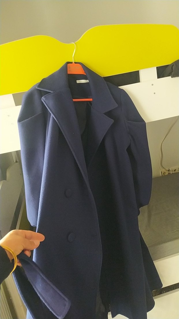 Lacivert kuşaklı uzun kaban - Görsel 2