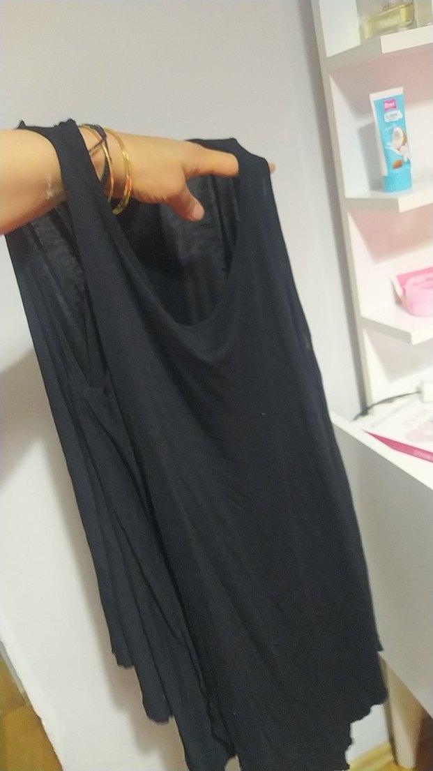 Siyah Geniş Kesim Tişörtü - Görsel 3