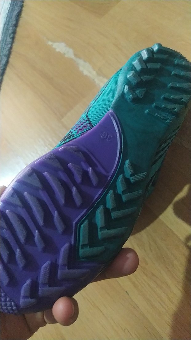 Turkuaz Erkek Futbol Ayakkabısı Velcro Bantlı 36 numara - Görsel 2