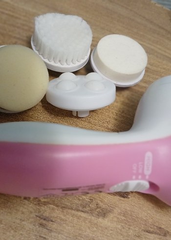 Beyaz Yüz Temizleme Cihazı ve Başlık Seti - Görsel 3